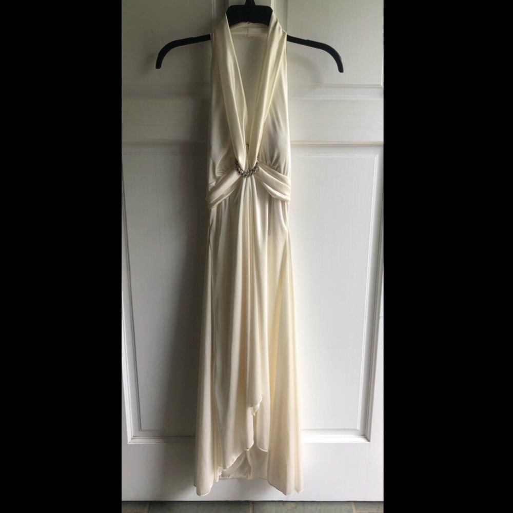 🛑SOLD🛑My Michelle White Halter Dress